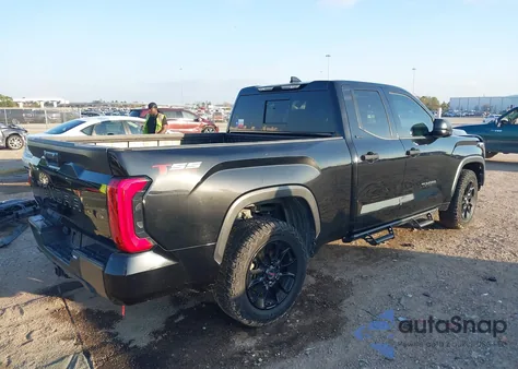 2022 Toyota Tundra Sr5 z USA, uszkodzony, nr VIN 5TFLA5AA7NX008500